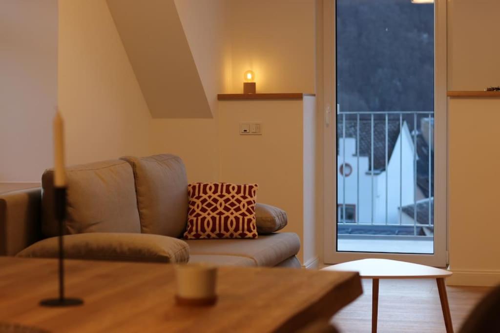 Helles Apartment Mit Balkon In Toplage! ทราเบิน-ทราร์บาค ภายนอก รูปภาพ