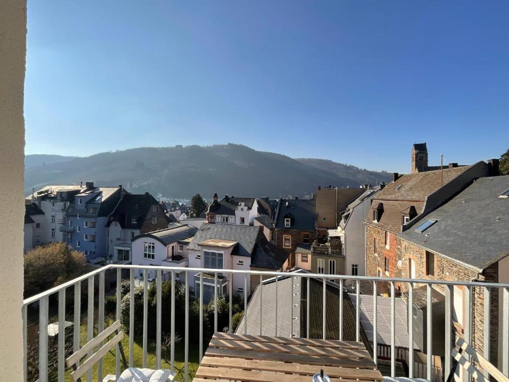 Helles Apartment Mit Balkon In Toplage! ทราเบิน-ทราร์บาค ภายนอก รูปภาพ