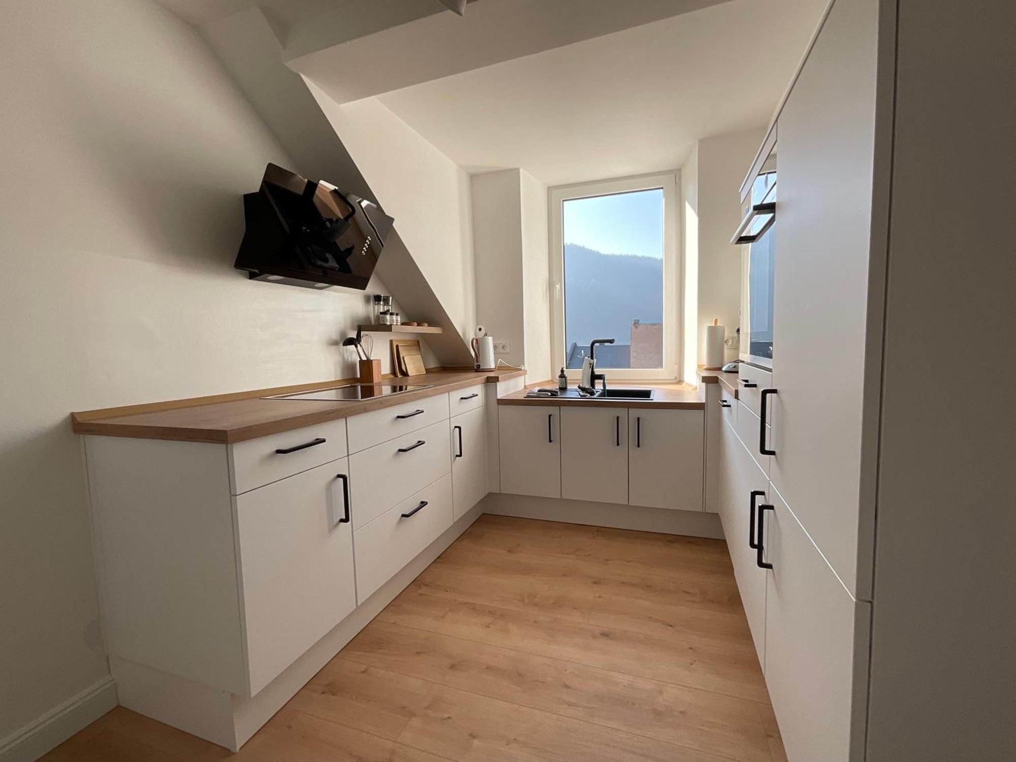 Helles Apartment Mit Balkon In Toplage! ทราเบิน-ทราร์บาค ภายนอก รูปภาพ